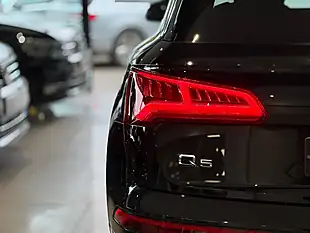 Used Audi Q5 Black Edition - Interior and Exterior details 7