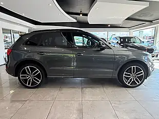 Used Audi Q5 S Line Plus - Interior and Exterior details 10