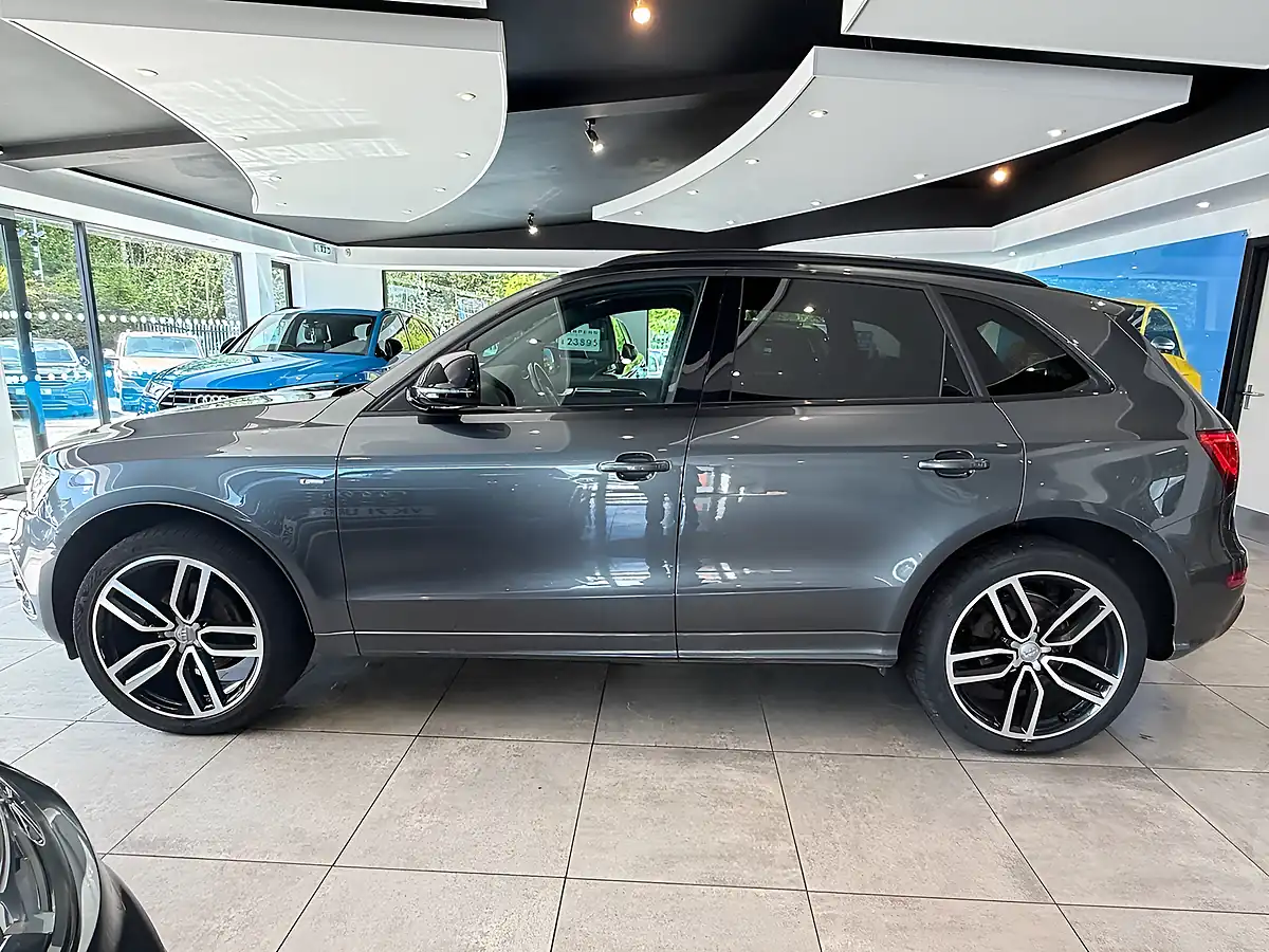 Used Audi Q5 S Line Plus - Interior and Exterior details 4