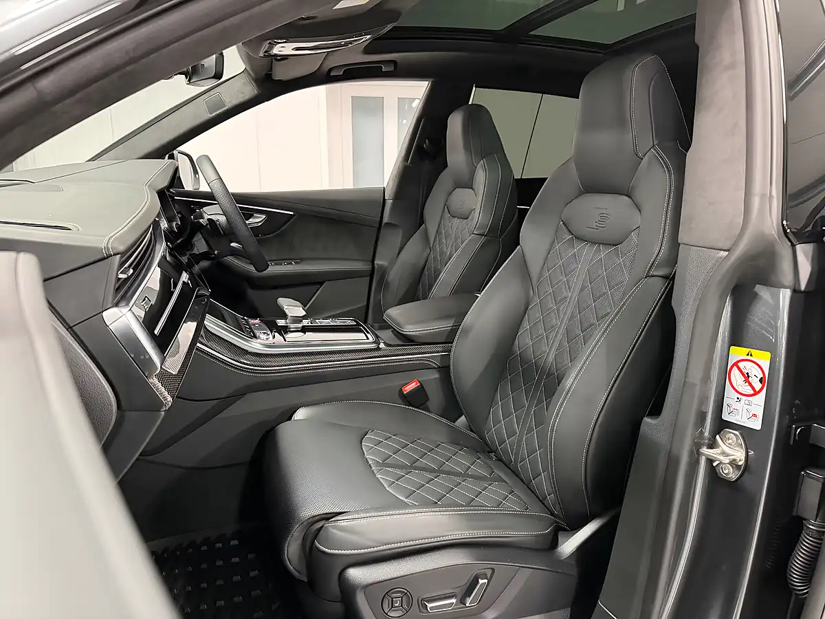 Used Audi SQ8 Vorsprung Daytona Grey - Interior and Exterior details 16