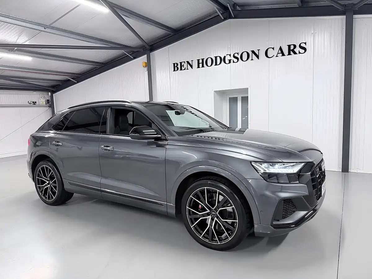 Used Audi SQ8 Vorsprung Daytona Grey - Interior and Exterior details 6
