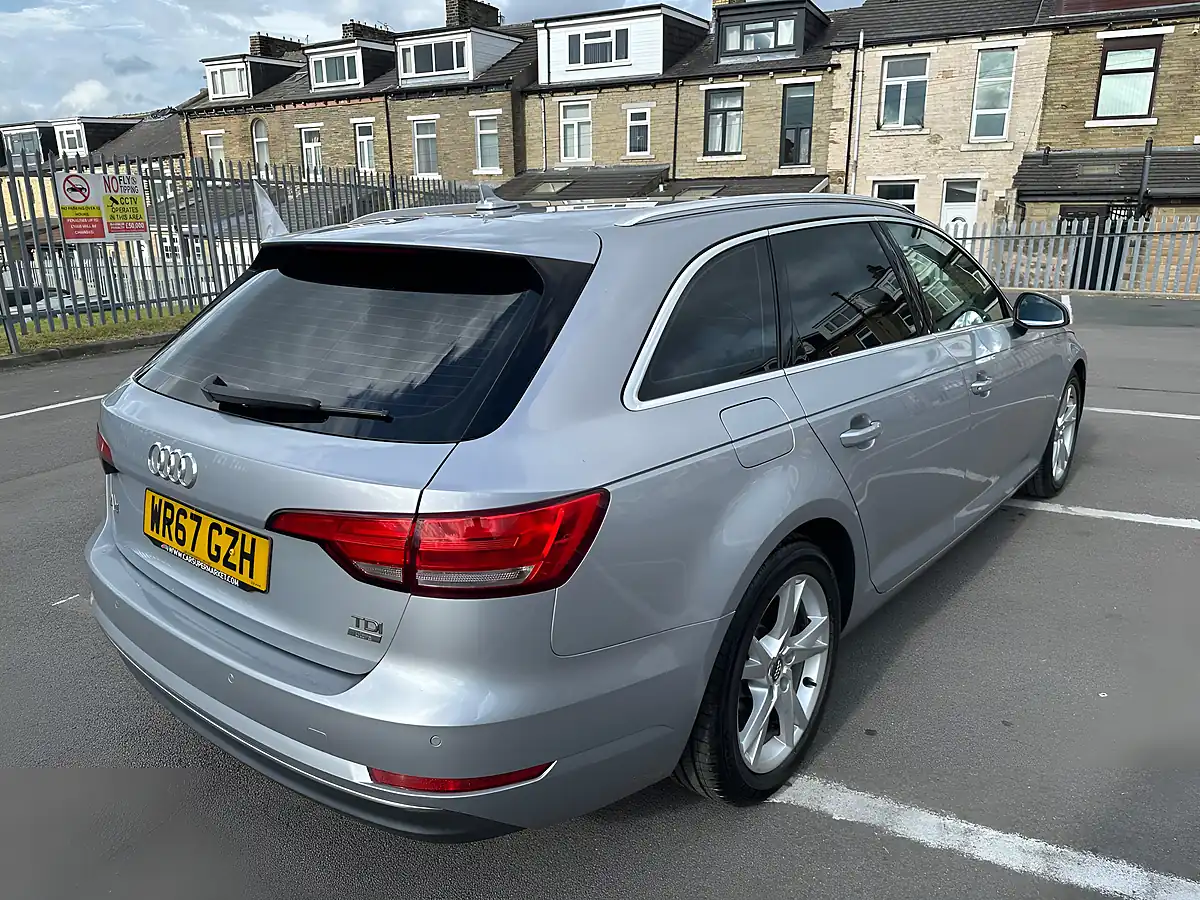 Used Audi Ultra Sport With Leather Silver - Interior and Exterior details 13