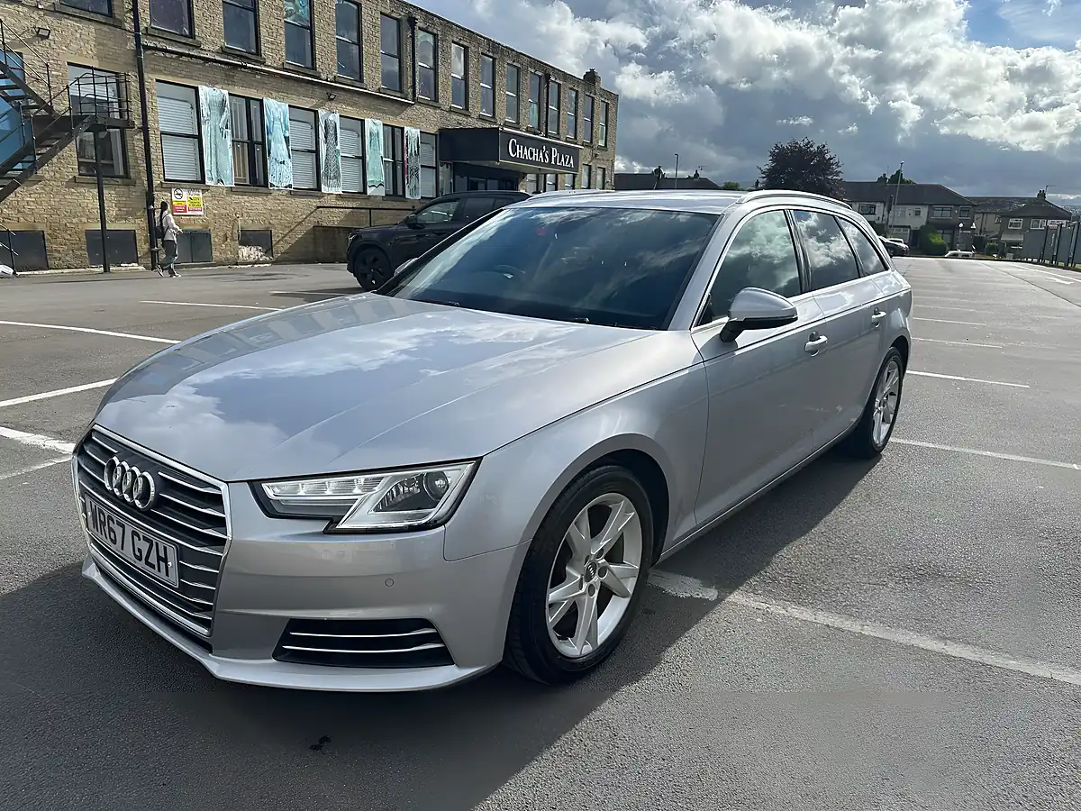 Used Audi Ultra Sport With Leather Silver - Interior and Exterior details 16