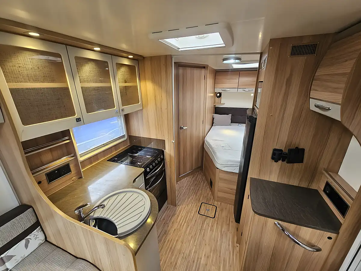 Used Bailey Approach Autograph 740 Low Profile 4 Berth Nero Black - Interior and Exterior details 10