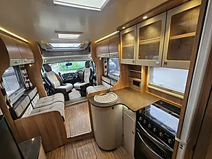 Used Bailey Approach Autograph 740 Low Profile 4 Berth Nero Black - Interior and Exterior details 12