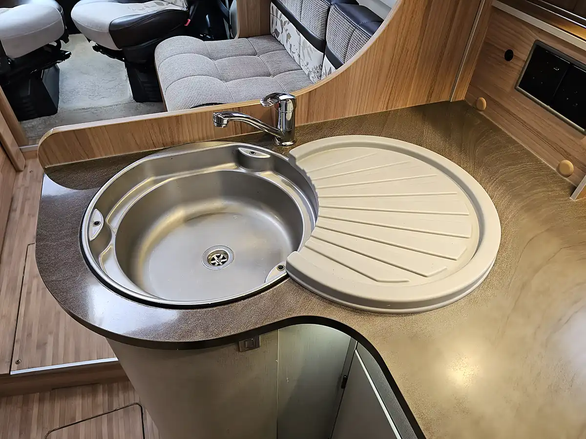 Used Bailey Approach Autograph 740 Low Profile 4 Berth Nero Black - Interior and Exterior details 14