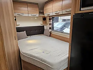 Used Bailey Approach Autograph 740 Low Profile 4 Berth Nero Black - Interior and Exterior details 17