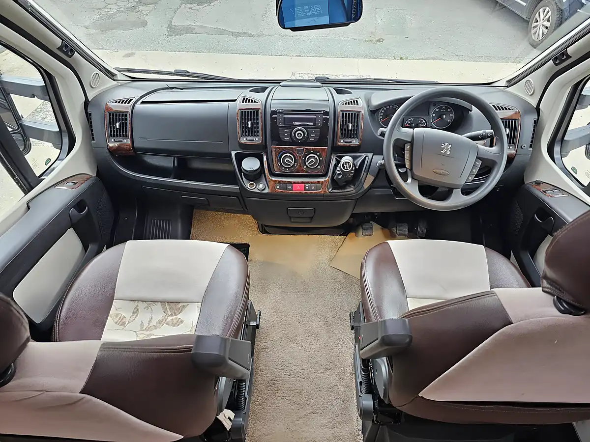 Used Bailey Approach Autograph 740 Low Profile 4 Berth Nero Black - Interior and Exterior details 20