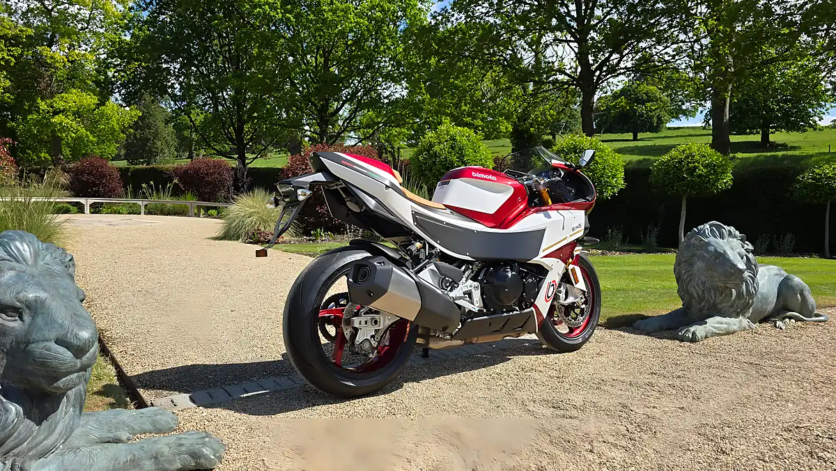 Used Bimota KB4 Red - Interior and Exterior details 17