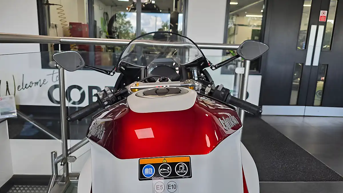 Used Bimota KB4 Red - Interior and Exterior details 8