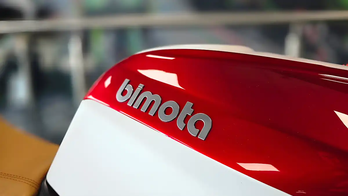 Used Bimota KB4 Red - Interior and Exterior details 9