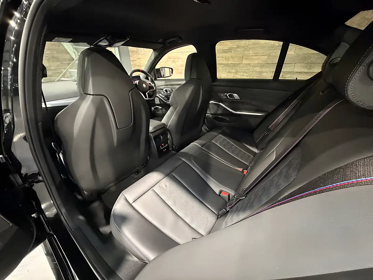 Used BMW M3 Competition Black Sapphire - Interior and Exterior details 11