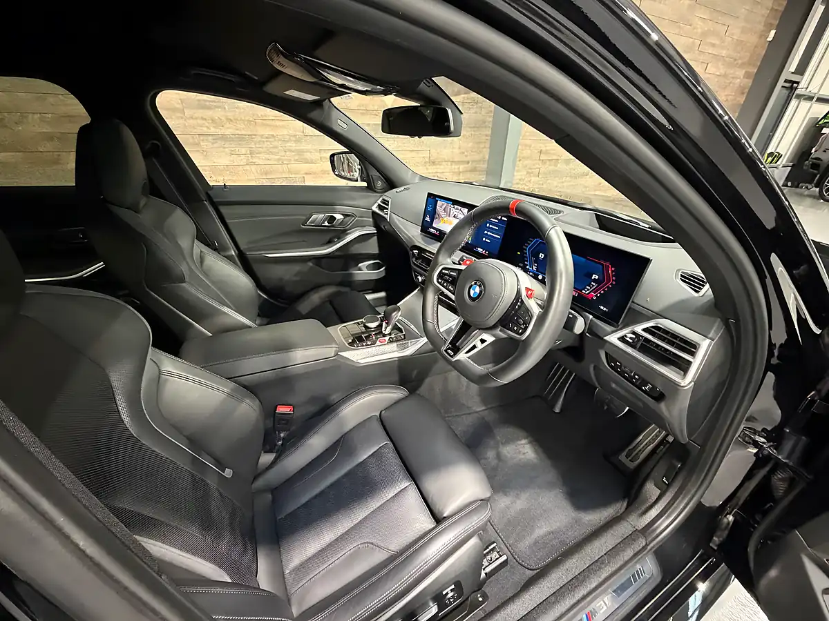 Used BMW M3 Competition Black Sapphire - Interior and Exterior details 7