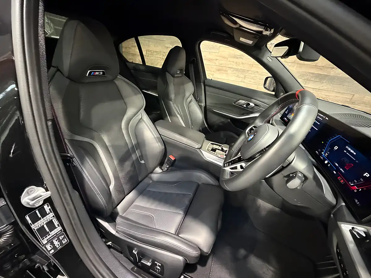 Used BMW M3 Competition Black Sapphire - Interior and Exterior details 8