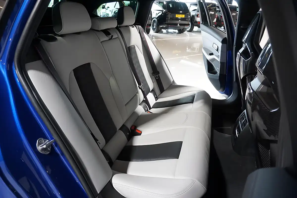 Used BMW M3 Competition Touring Portimao Blue - Interior and Exterior details 15