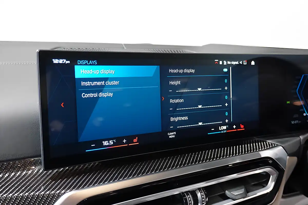 Used BMW M3 Competition Touring Portimao Blue - Interior and Exterior details 17