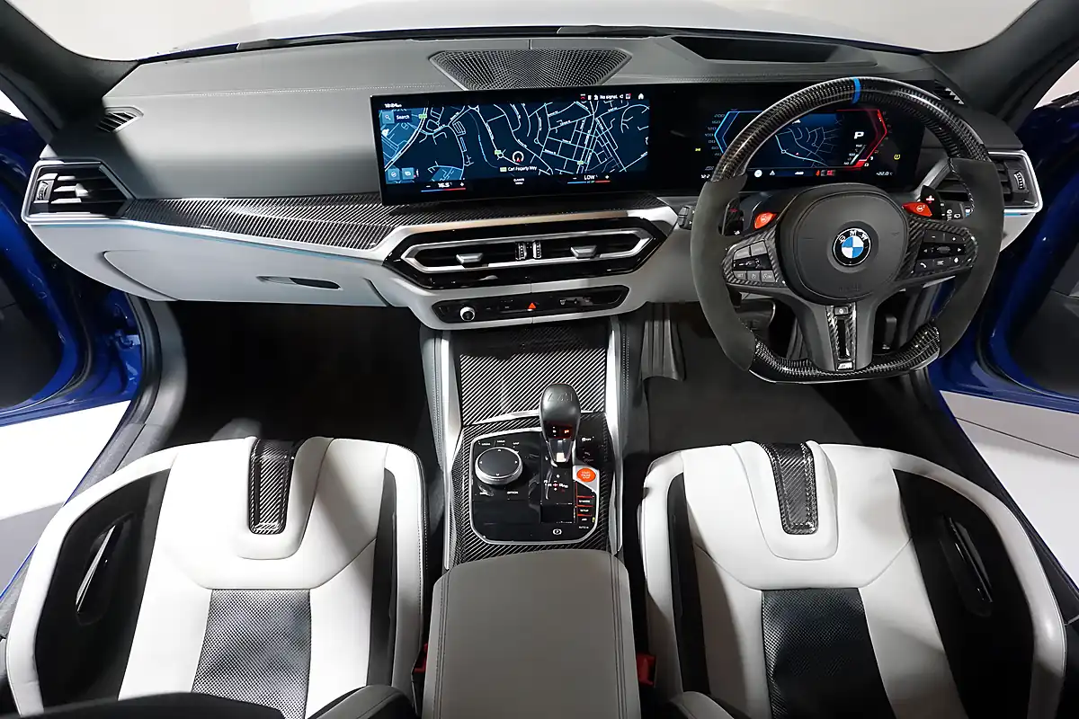 Used BMW M3 Competition Touring Portimao Blue - Interior and Exterior details 8