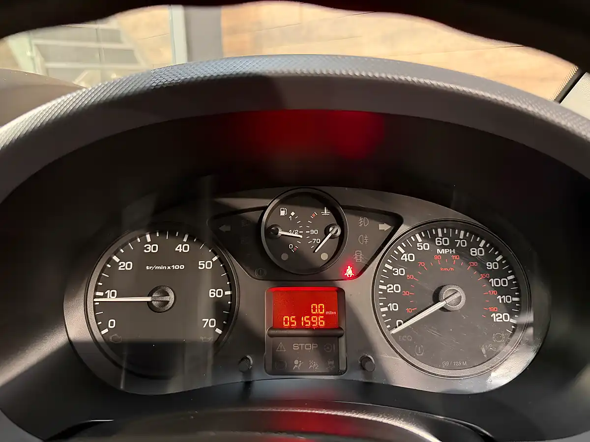 Used Citroen Berlingo Enterprise Grey - Interior and Exterior details 17