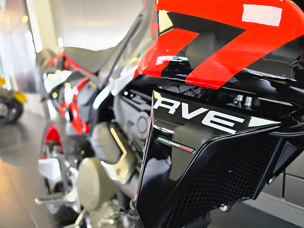 Used Ducati Hypermotard 698 Mono Rve Rve Graffiti Livery - Interior and Exterior details 5