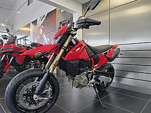 Used Ducati Hypermotard Mono Red - Interior and Exterior details 13