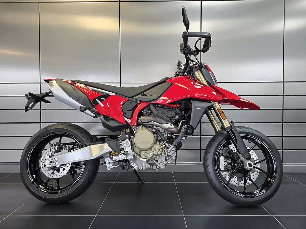 Used Ducati Hypermotard Mono Red - Interior and Exterior details 18