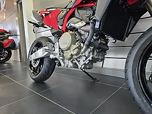 Used Ducati Hypermotard Mono Red - Interior and Exterior details 5