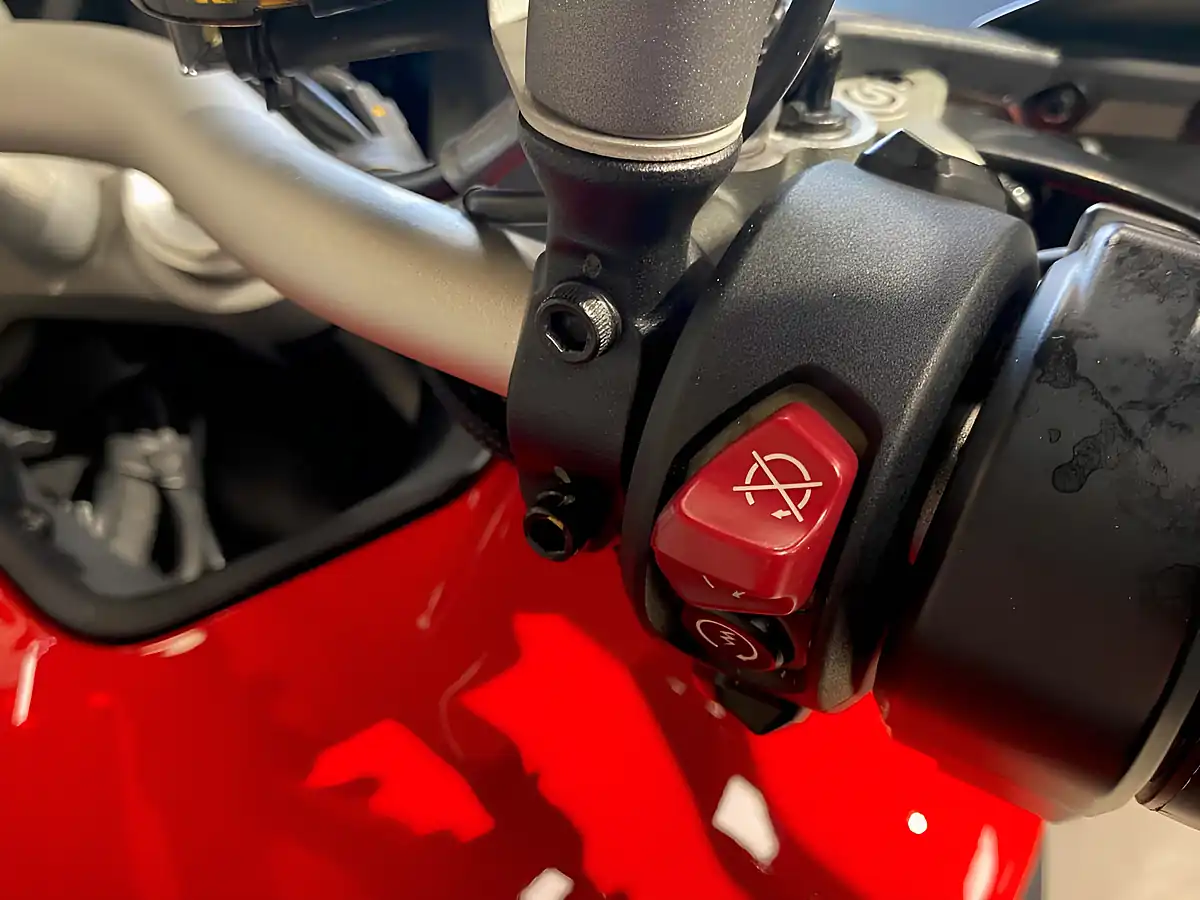 Used Ducati Multi V4s Radar Std - Interior and Exterior details 6