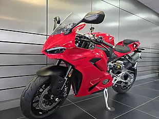 Used Ducati Panigale V2 Red - Interior and Exterior details 14