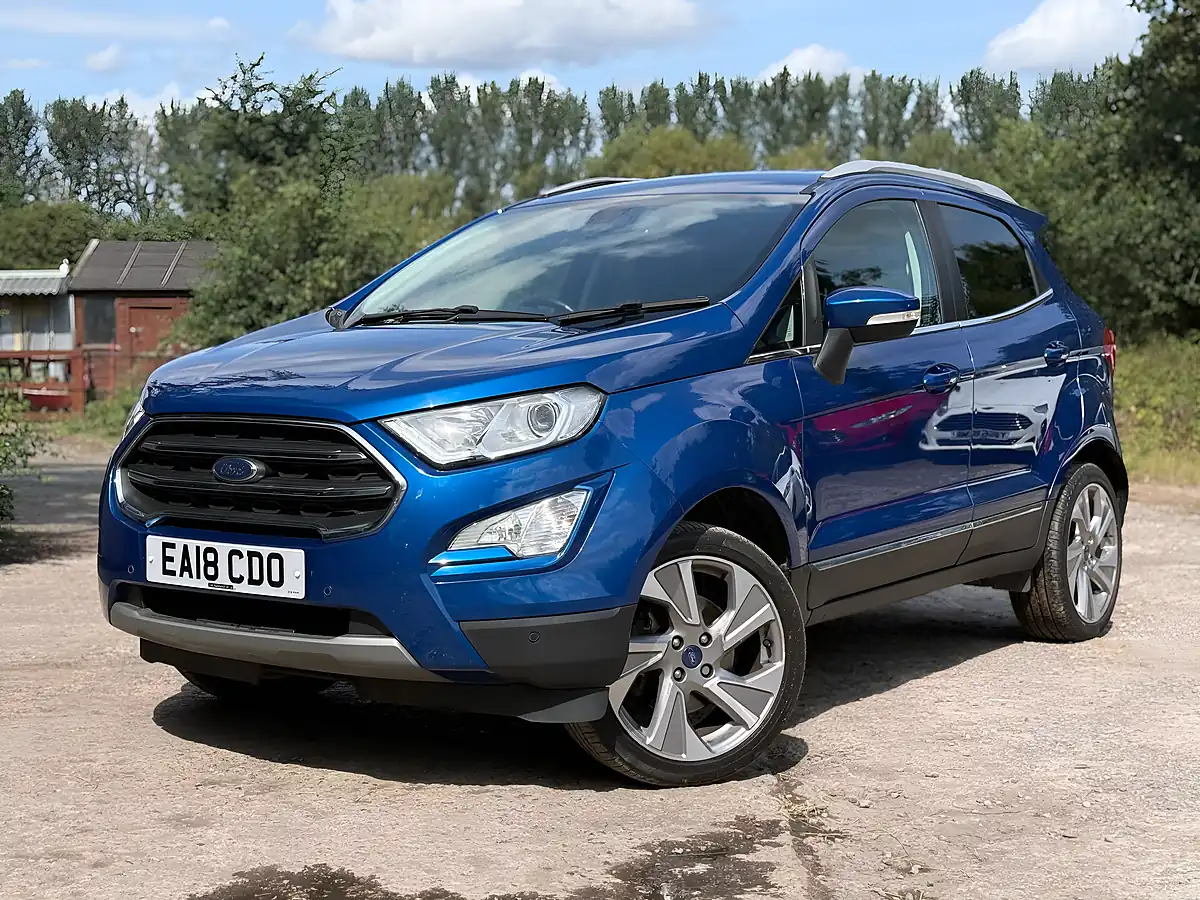 Used Ford Ecosport Titanium Blue Lightening - Interior and Exterior details 11