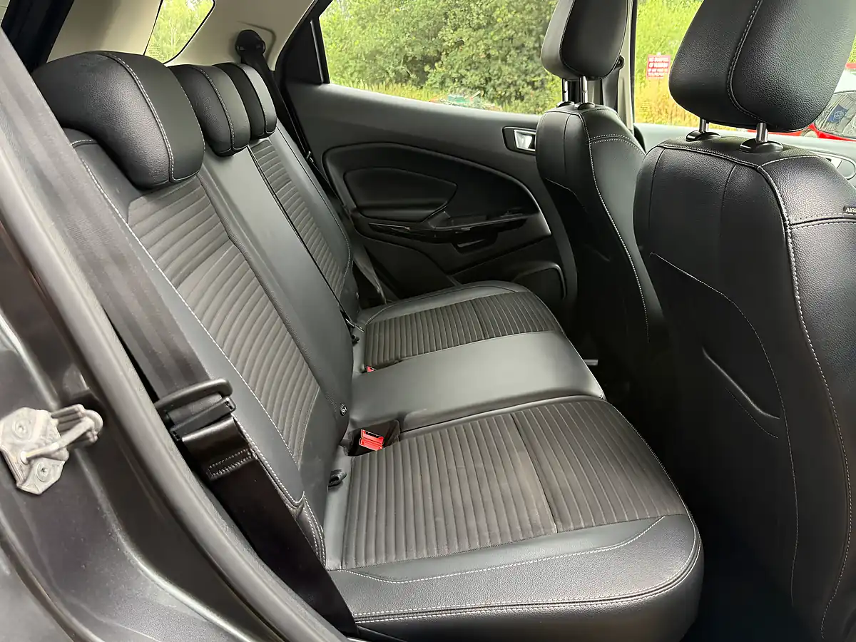 Used Ford Ecosport Titanium Magnetic Metallic - Interior and Exterior details 18