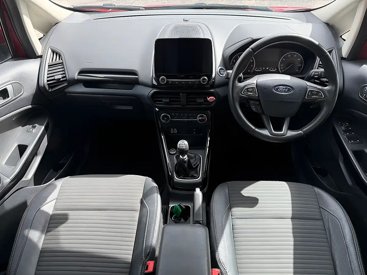 Used Ford Ecosport Titanium Ruby Red Metallic - Interior and Exterior details 19