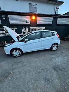 Used Ford Fiesta Zetec - Interior and Exterior details 10