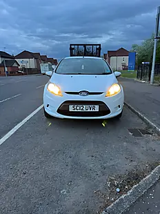 Used Ford Fiesta Zetec - Interior and Exterior details 4
