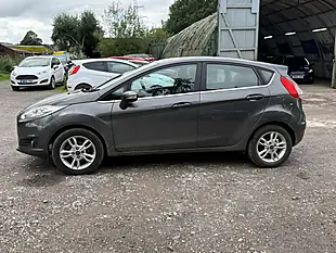 Used Ford Fiesta Zetec Magnetic Metallic - Interior and Exterior details 11
