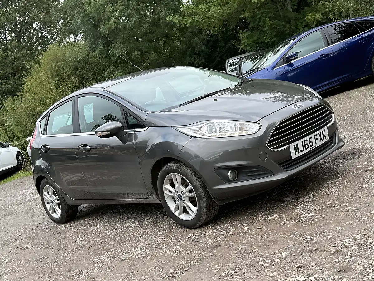 Used Ford Fiesta Zetec Magnetic Metallic - Interior and Exterior details 20