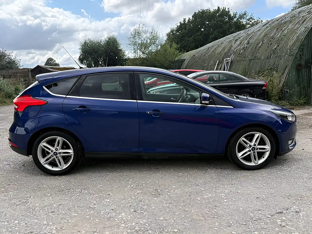 Used Ford Focus Titanium - Interior and Exterior details 7