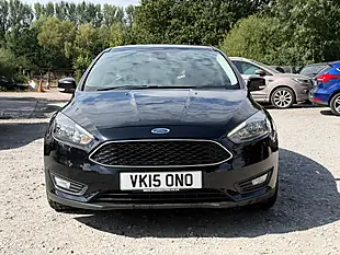 Used Ford Focus Zetec Panther Black - Interior and Exterior details 12