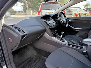 Used Ford Focus Zetec Panther Black - Interior and Exterior details 16