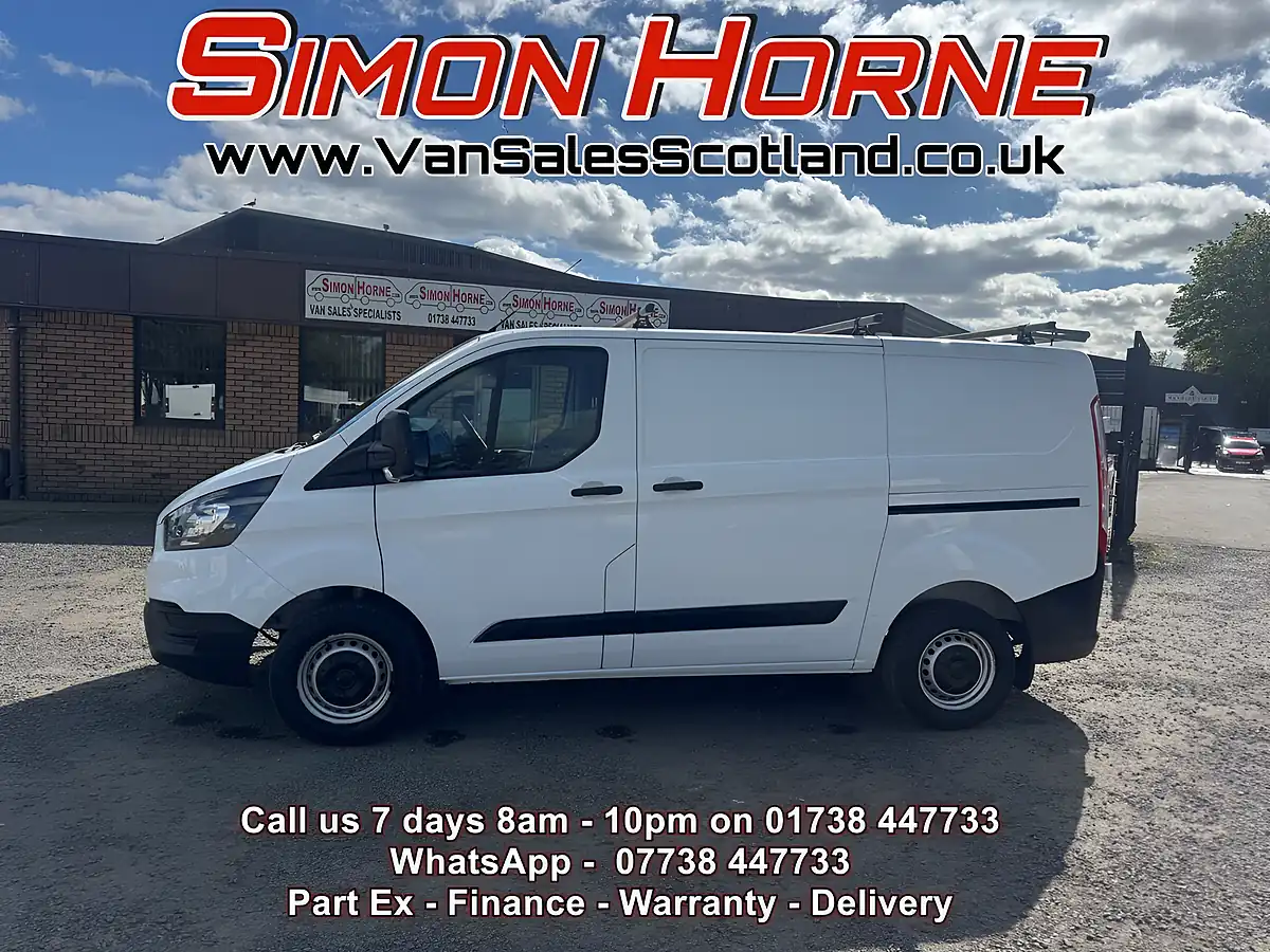 Used Ford Transit Custom 300 - Interior and Exterior details 8