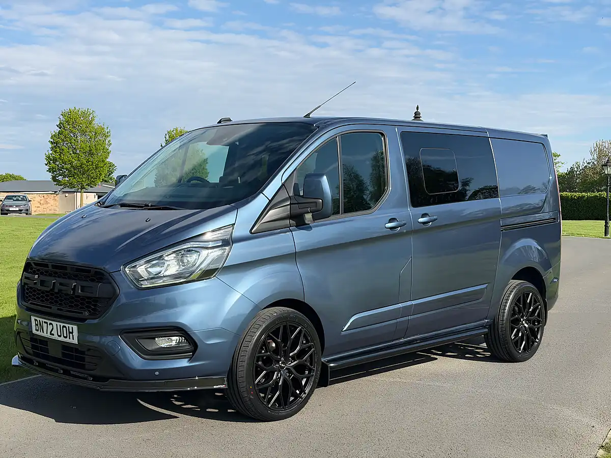 Used Ford Transit Custom Limited Crew Van Blue Metallic - Front View