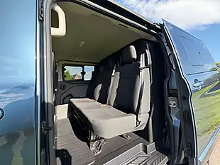 Used Ford Transit Custom Limited Crew Van Blue Metallic - Interior and Exterior details 14