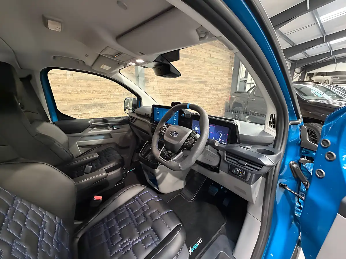 Used Ford Transit Custom Ms-Rt Blue - Interior and Exterior details 7