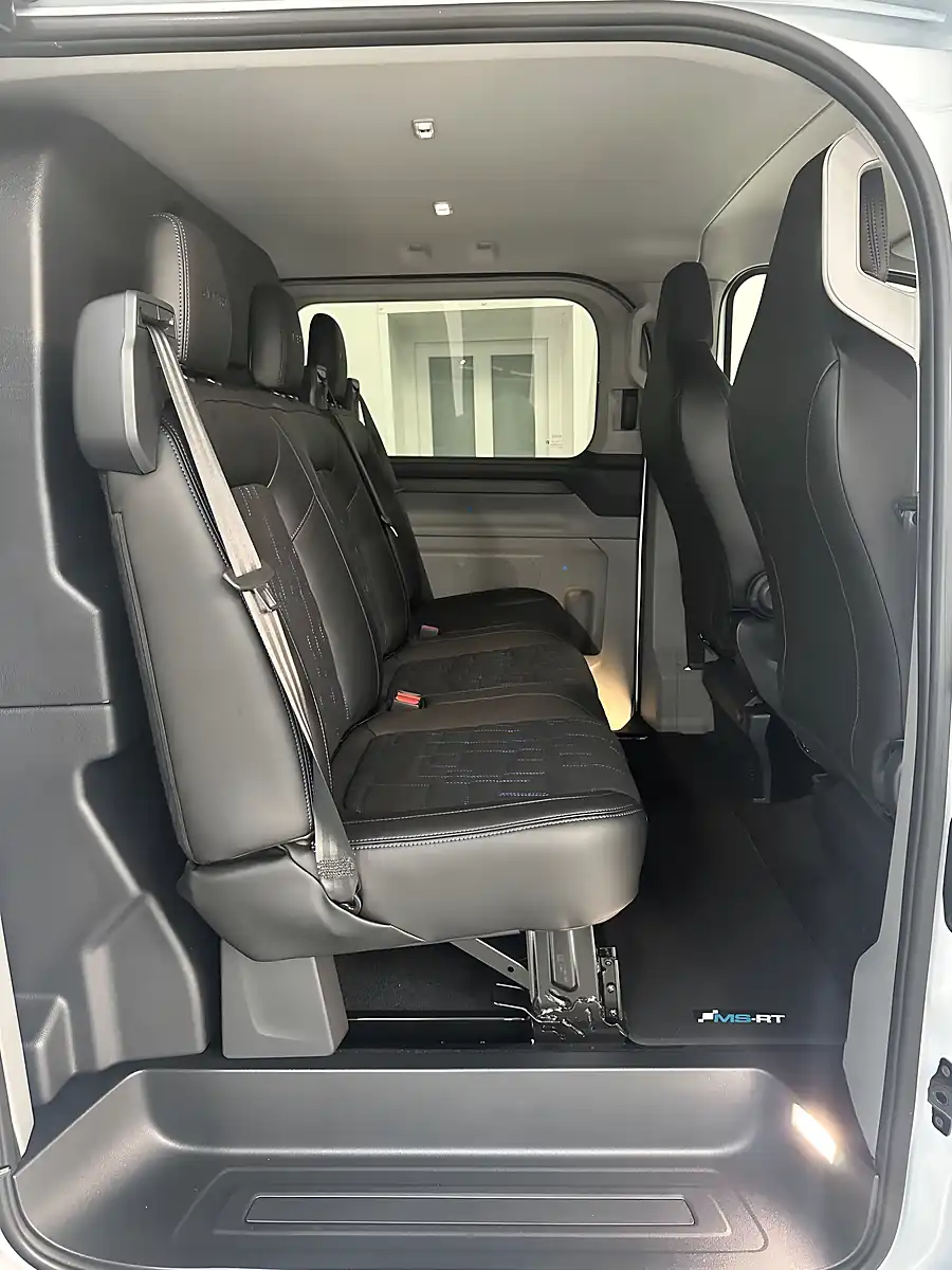 Used Ford Transit Custom Ms-Rt Crew Van White - Interior and Exterior details 10