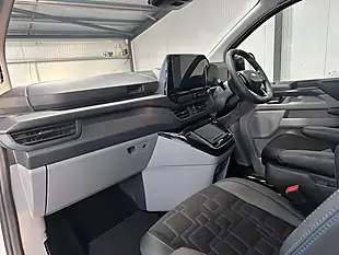 Used Ford Transit Custom Ms-Rt Crew Van White - Interior and Exterior details 11