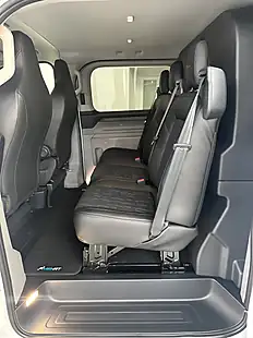 Used Ford Transit Custom Ms-Rt Crew Van White - Interior and Exterior details 16