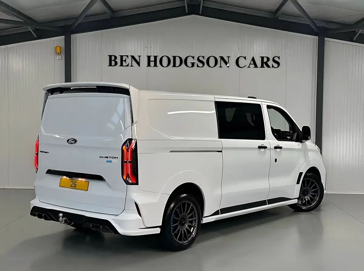 Used Ford Transit Custom Ms-Rt Crew Van White - Interior and Exterior details 2