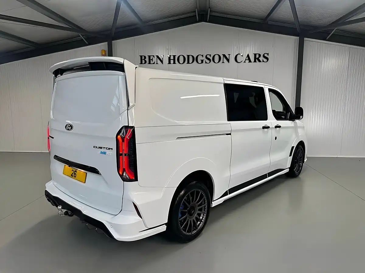 Used Ford Transit Custom Ms-Rt Crew Van White - Interior and Exterior details 5