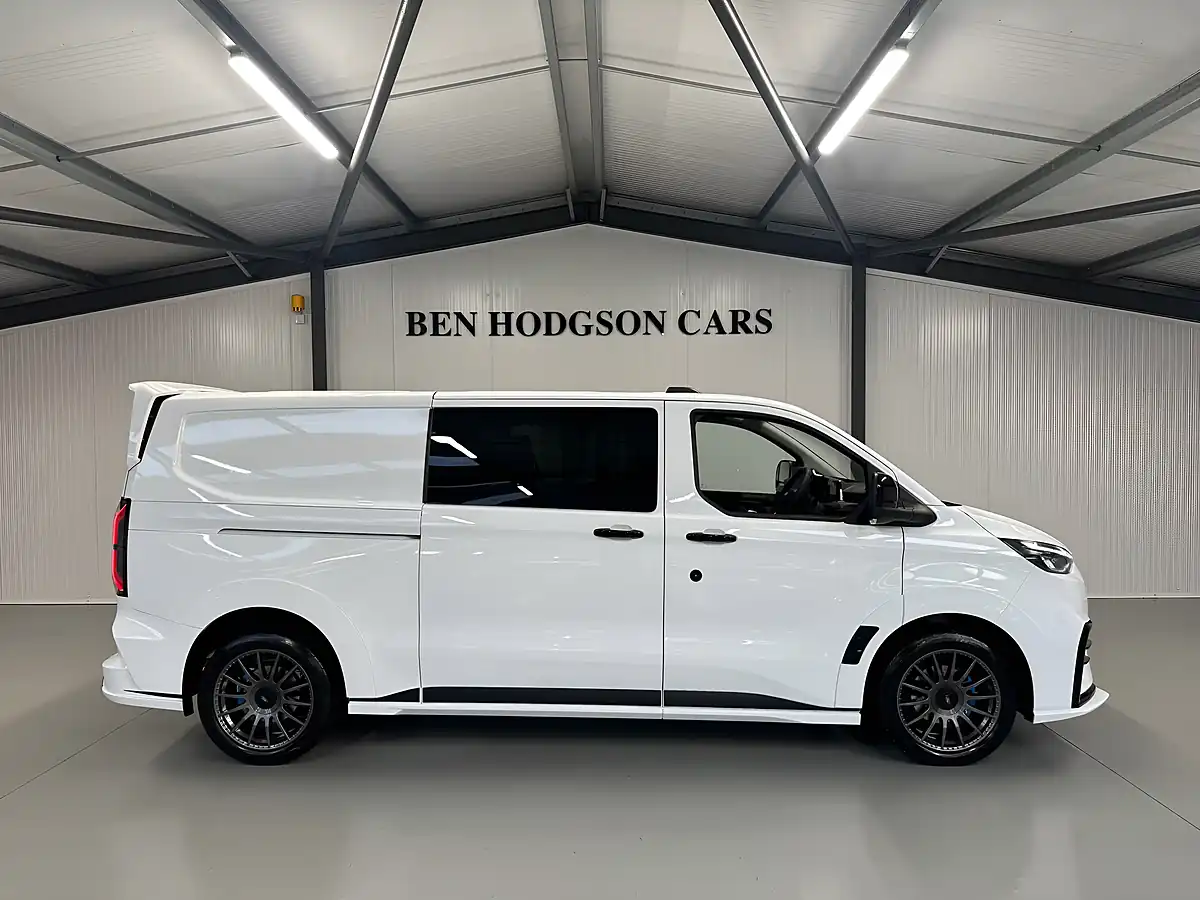 Used Ford Transit Custom Ms-Rt Crew Van White - Interior and Exterior details 6