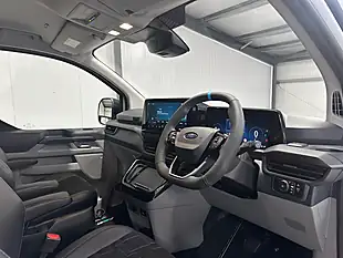 Used Ford Transit Custom Ms-Rt Crew Van White - Interior and Exterior details 9