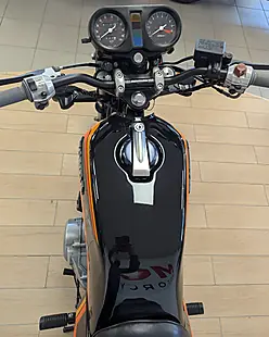 Used Honda CB400 Superdream - Interior and Exterior details 10